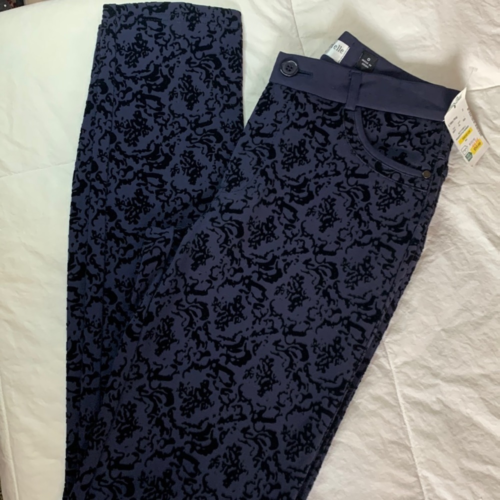Lena Gabrielle Women's Blue Patterned Pants, Size 0
